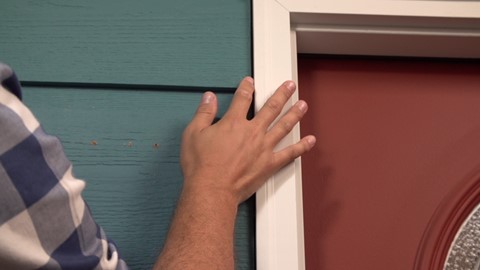 inspect gaps on outside of house